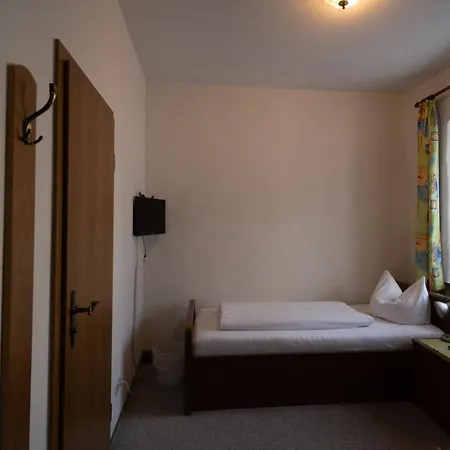 Bistro-pension Vis-a-vis Affittacamere